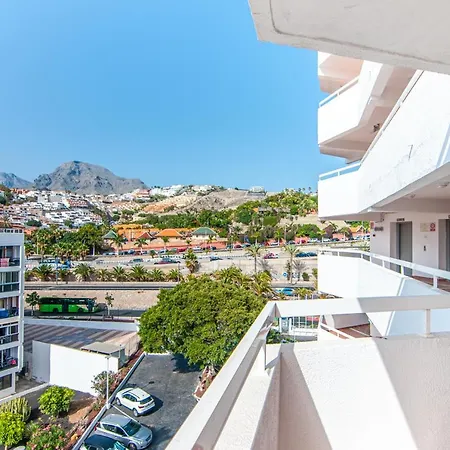 Cosy In Playa De Americas Ph10